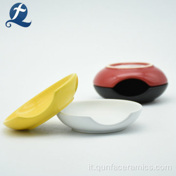 Personalizzazione del vassoio per piatti in ceramica colorata